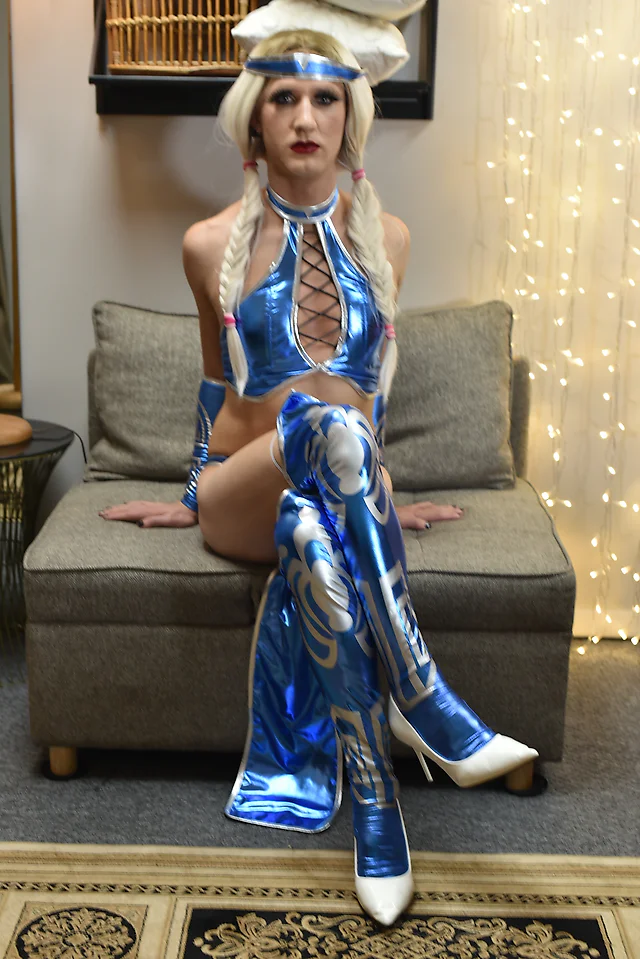 Sissy Bailey Wilde 36 3/5