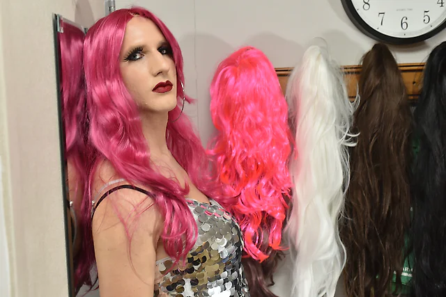 Sissy Bailey Wilde 57 3/5