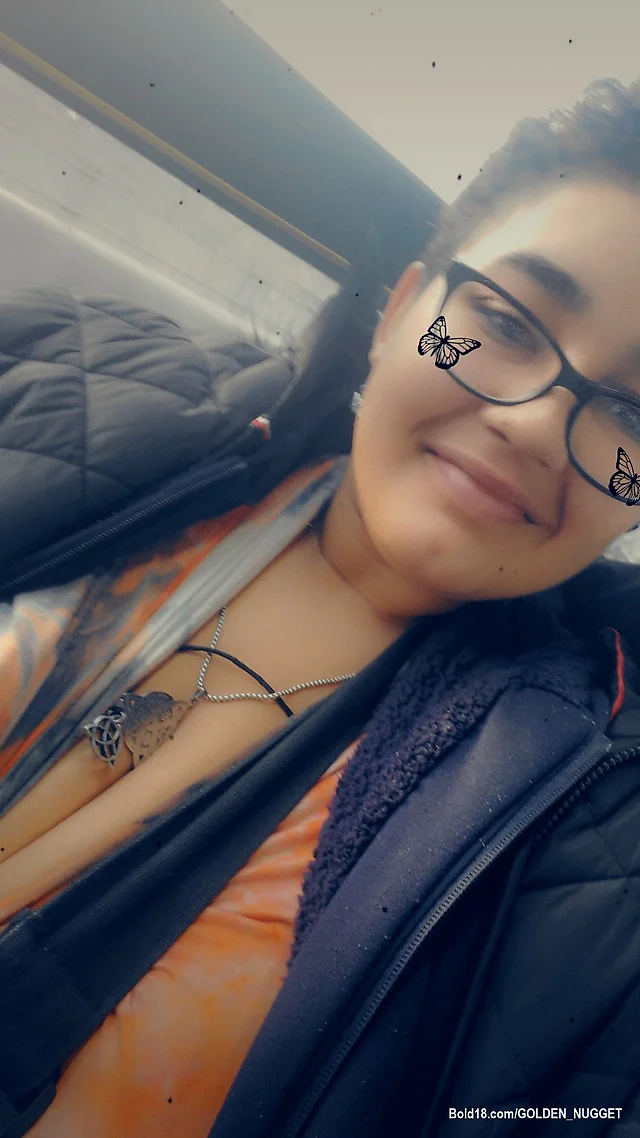 Showing a bit of cleavage 😊 enjoy luvs ❤️