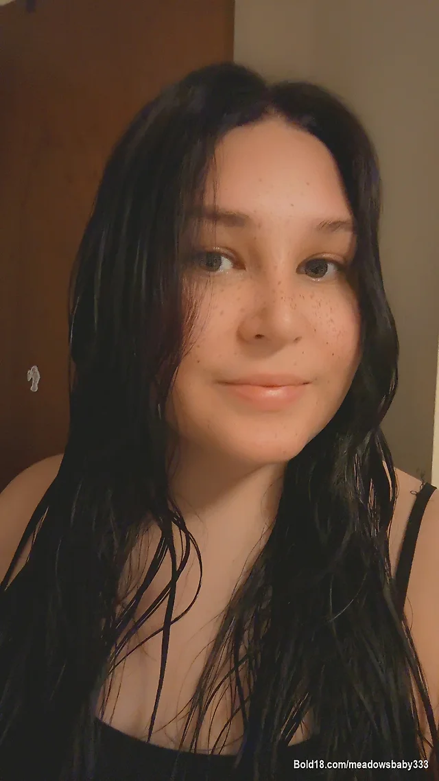 Hi babes 😙 guess who dyed her hair